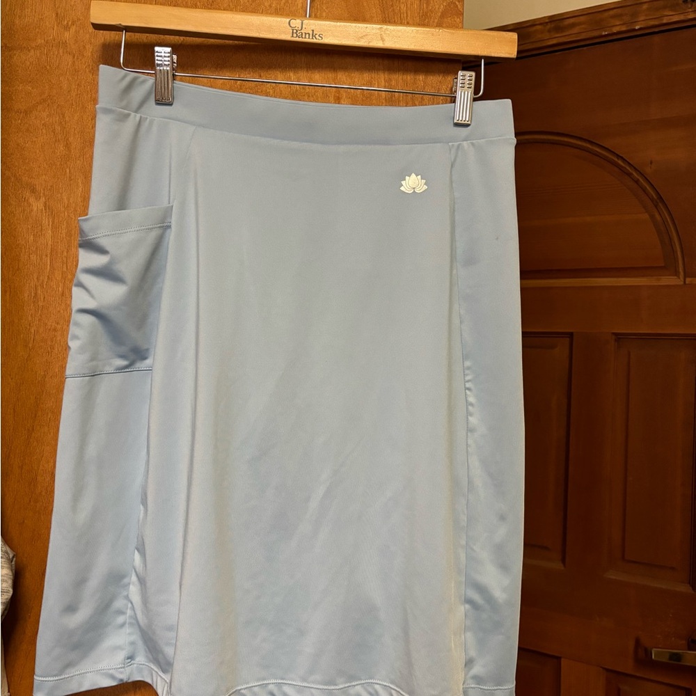 Blue Midi Pencil Skirt for Athletic Occasions